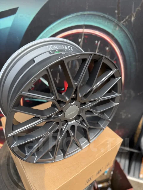 Veemann. 8.0x18", 5x114.3, ET35, �� 67,1���. ����