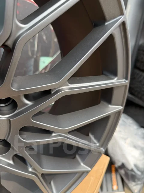Veemann. 8.0x18", 5x114.3, ET35, �� 67,1���. ����