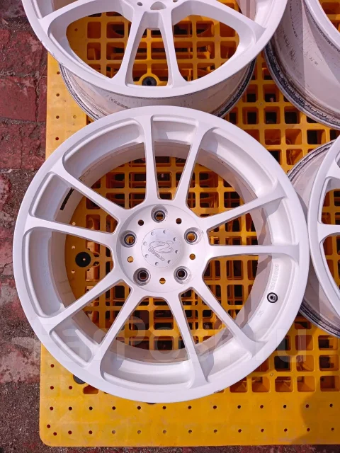 5Zigen Inperio X-5. 7.0x17", 5x114.3, ET42 ����