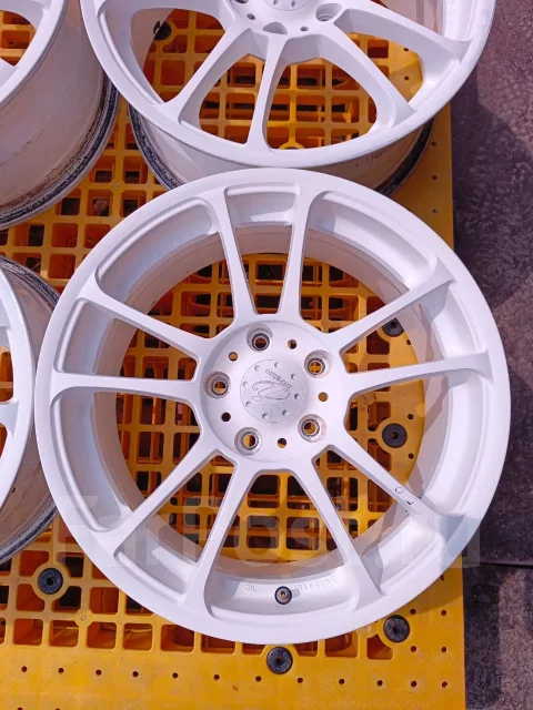 5Zigen Inperio X-5. 7.0x17", 5x114.3, ET42 ����