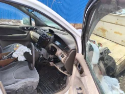 Mitsubishi Chariot Grandis. 4G64 ����