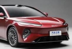 BYD Seal 08 ������� ������� ������ ����
