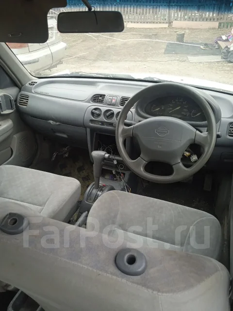 Nissan March. K11954927, CG10042208C ����