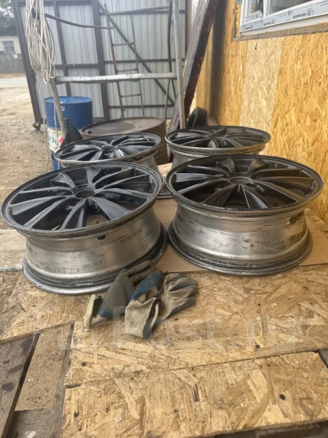 Bridgestone Alpha. x15", 5x100, ET-48 ����
