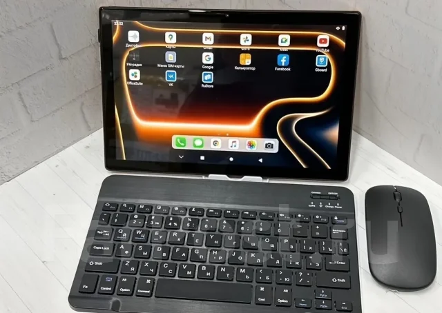 ������� � ����������� Umiio 17 Pro Max. 10.1 ������, ������ 1 �� ����