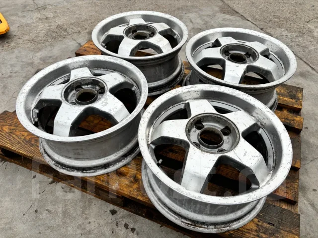 PIAA. 7.0x16", 4x114.3, ET50 ����