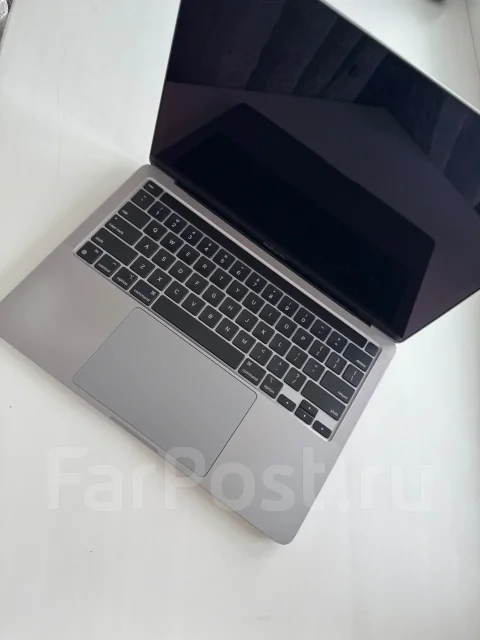 Apple MacBook. 13", ��� 8 ��, ���� 256��� ����