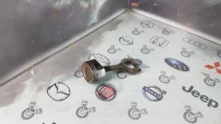 ����� Toyota Bb 2002 13101B1050 QNC20 K3-VE 13101B1050 ����
