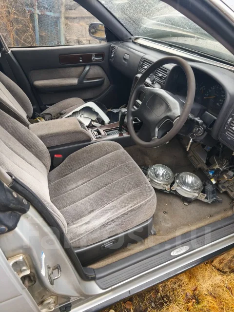 Nissan Cedric. PY32 418811, VG30 923987N ����