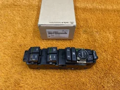 ���� ���������� ������������������ Kia Carnival III (2014�2021) Kia 93571A9BB0 93571A9BB0 ����
