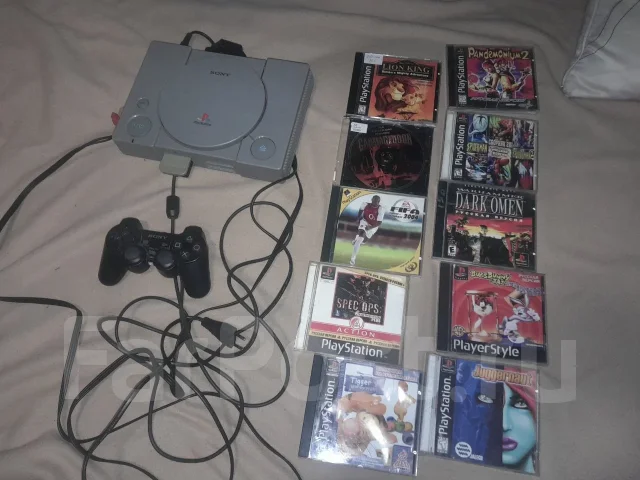 Sony PlayStation One ����