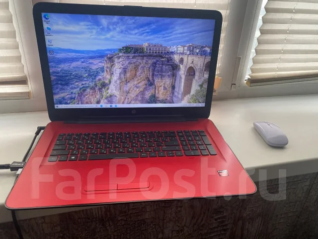 HP. 17", 2,4����, ��� 8 ��, ���� 512���, WiFi: 1, Bluetooth: 1, ����������� �� 1��. ����