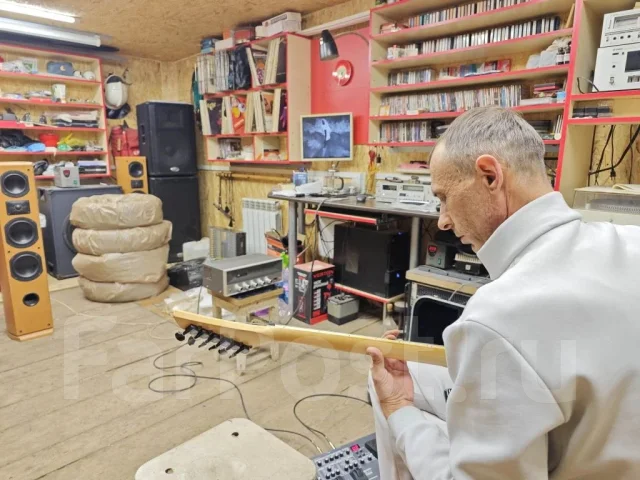 Victor ����