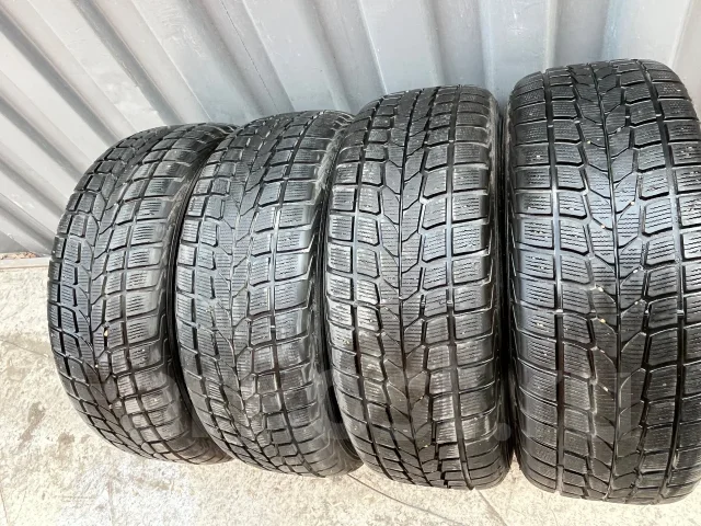 Dunlop SP Winter Sport 400. ������, ��� �����, �/�, ����� 5 % ����
