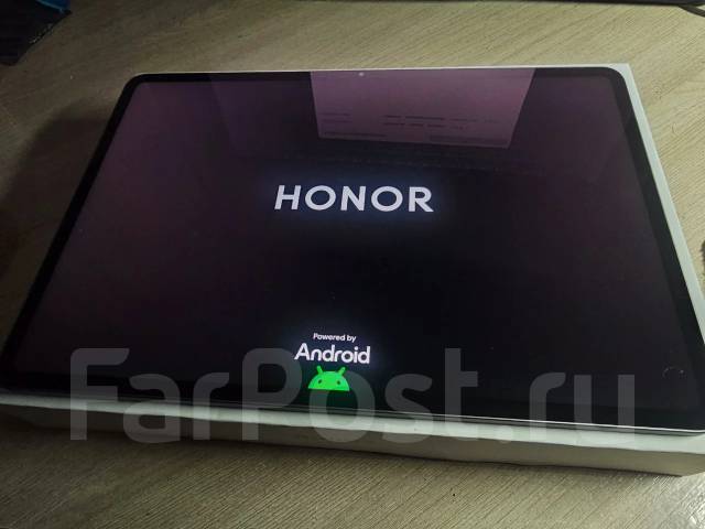 Honor MagicPad 3. 12.5 ������, ������ 256 �� ����