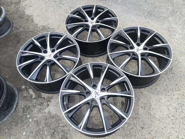 Rial Ravenna. 8.0x19", 5x120, ET45, �� 66,5���. ����