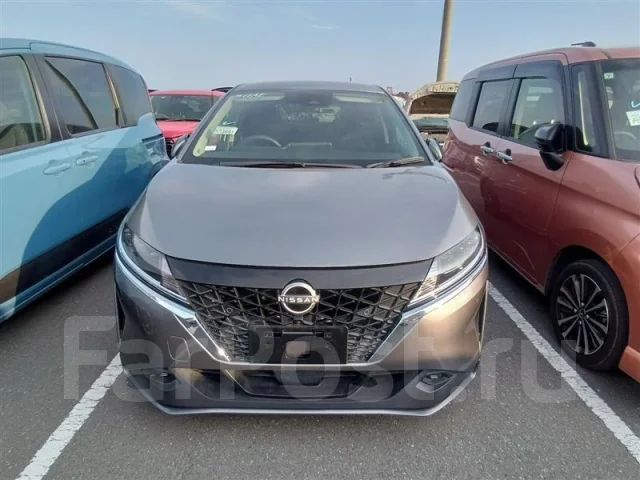 Nissan Note. E13004490, HR12DE ����