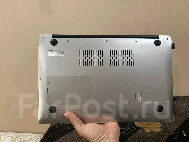 Azerty AZ-1509. 15.6", 2����, ��� 12 ��, ���� 250���, WiFi: 1, Bluetooth: 1, ����������� �� 4��. ����