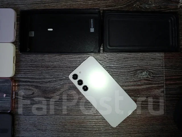 Samsung Galaxy S23. �/�, 256 ��, �����, 4G LTE ����