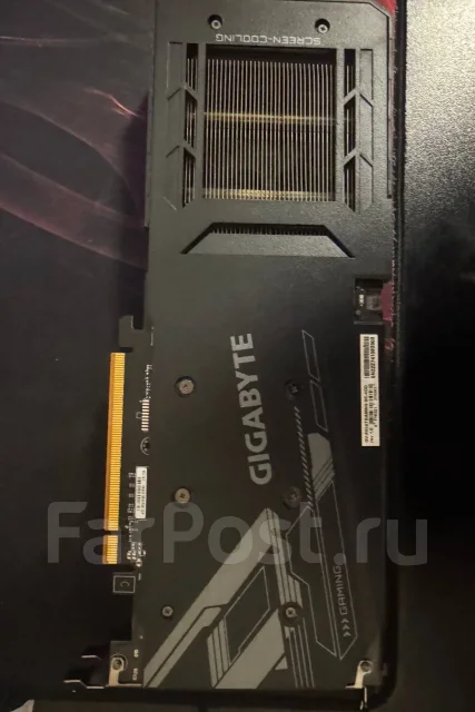 Radeon RX 5600 XT ����