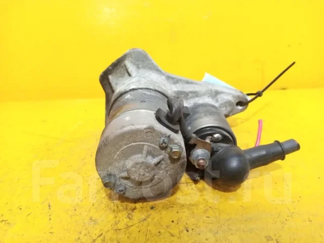 ������� Nissan Note 2006-2012 23300EE01C HR16DE 23300EE01C ����
