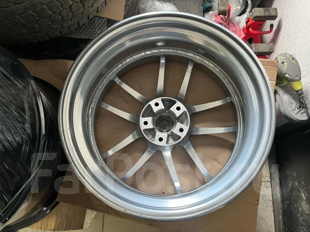 Work Meister S2R. 8.0/8.5x18", 5x114.3, ET38/45, �� 73,1���. ����