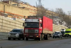 Volvo F12 ����