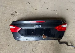 ������ ��������� ������ Ford Focus 3 4D ����� 1796141 1796141 ����