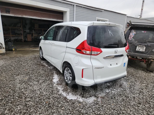 Honda Freed. GB5, L15B ����