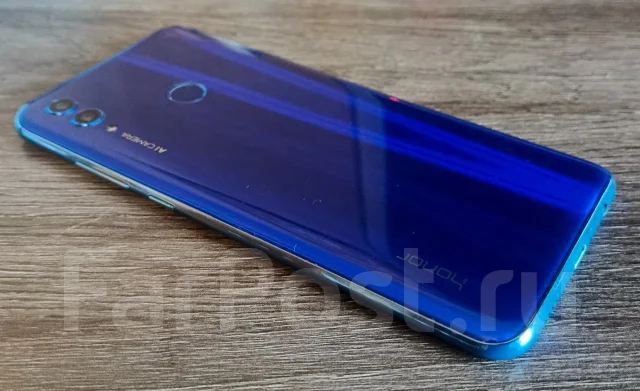 Honor 10 Lite. �/�, 32 ��, �����, 3G, 4G LTE, Dual-SIM, NFC ����