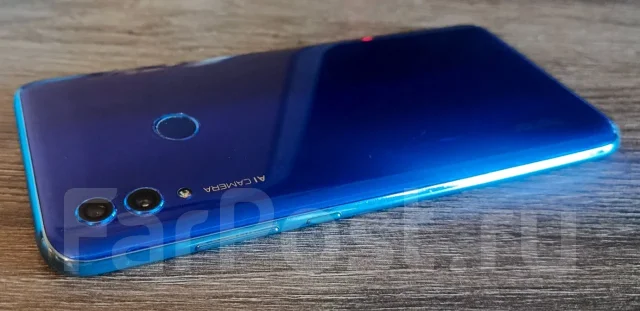 Honor 10 Lite. �/�, 32 ��, �����, 3G, 4G LTE, Dual-SIM, NFC ����