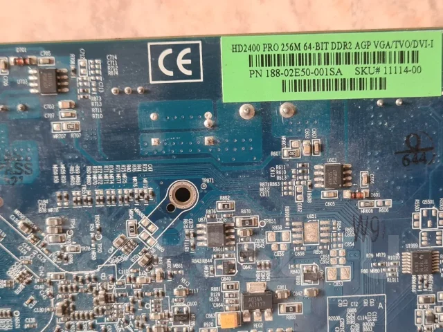 Radeon HD 2400 PRO ����