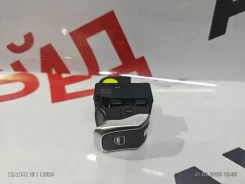������ ���������������� AUDI A3 06.04.2016 8V0959855A 8VS CXSA 8V0959855A ����