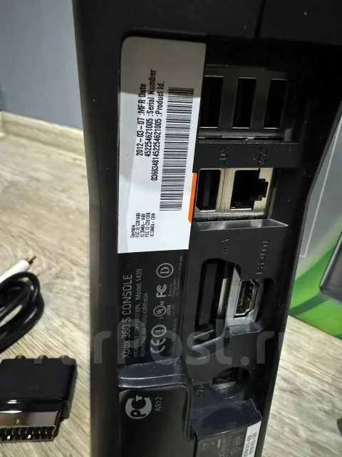 Microsoft Xbox 360 Slim ����