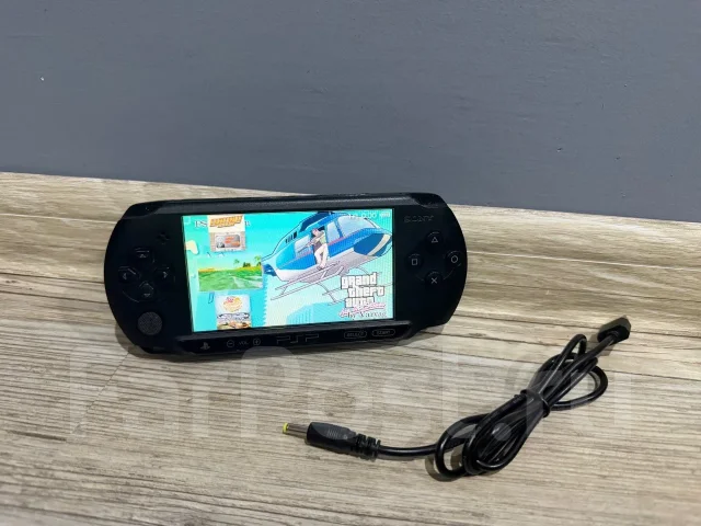 Sony PSP Street E1000 ����