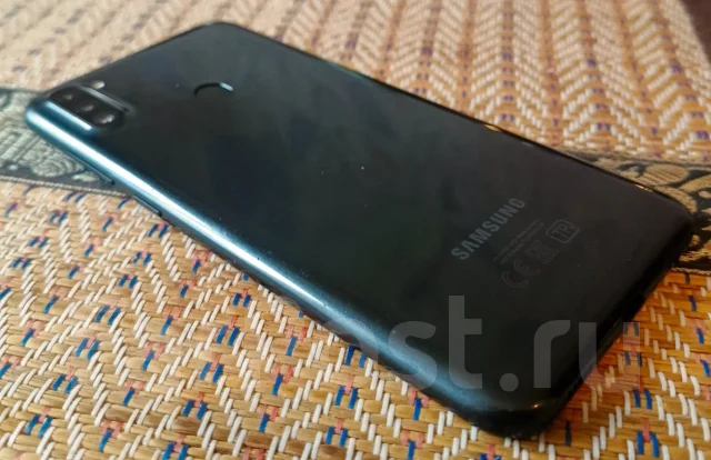 Samsung Galaxy A11. �/�, 32 ��, ������, 3G, 4G LTE, Dual-SIM, NFC ����