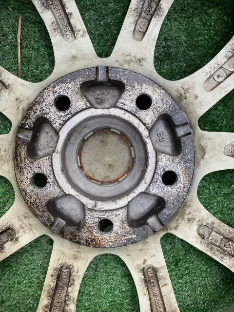 ������ ����� R15. 6.0x15", 5x114.3, ET53 ����