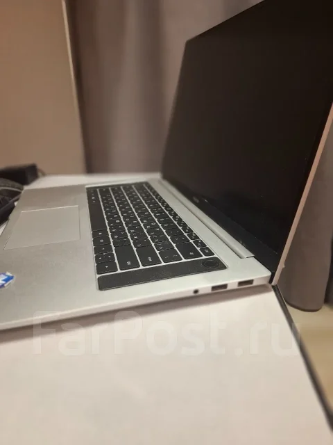 Honor MagicBook Pro. 16.1", 3����, ��� 16 ��, ���� 512���, WiFi: 1, Bluetooth: 1, ����������� �� 4��. ����