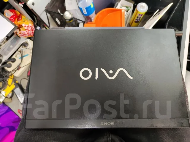 Sony VAIO VPC-SB. 13.3", 2,3����, ��� 8 ��, ���� 256���, WiFi: 1, Bluetooth: 1, ����������� �� 1��. ����