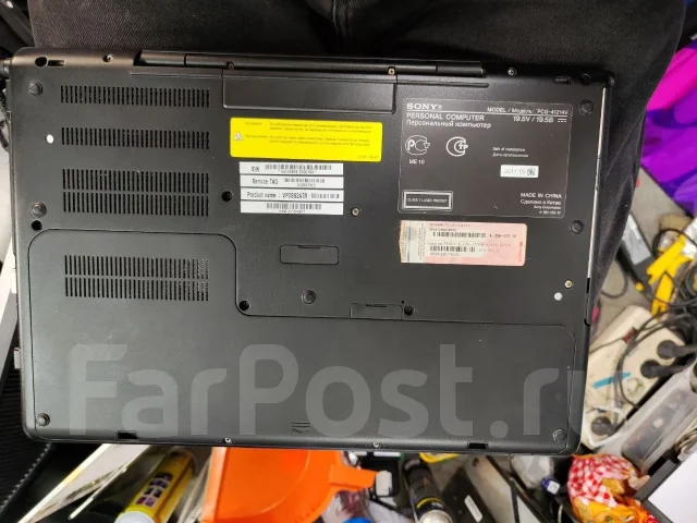 Sony VAIO VPC-SB. 13.3", 2,3����, ��� 8 ��, ���� 256���, WiFi: 1, Bluetooth: 1, ����������� �� 1��. ����