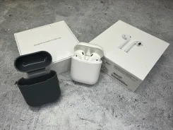 Apple AirPods ����