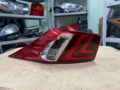 ������ (L) ������ Lexus IS300H (13-16�. ) ����� 53-80 ����