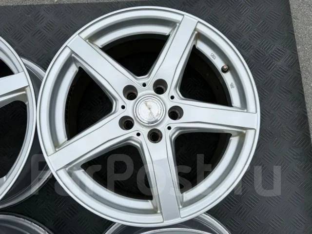 Violento. 7.0x17", 5x114.3, ET38, �� 73���. ����
