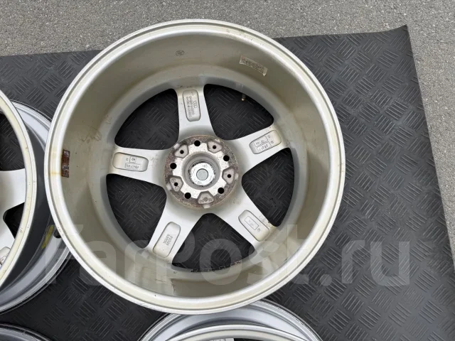 Violento. 7.0x17", 5x114.3, ET38, �� 73���. ����