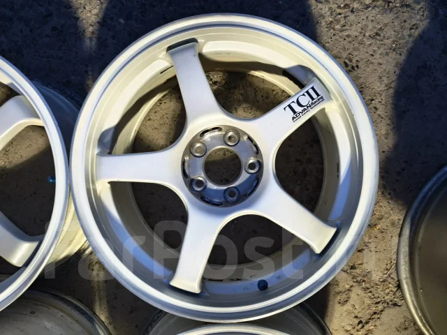 Advan Racing TCIII. 7.5x17", 5x100, ET48 ����