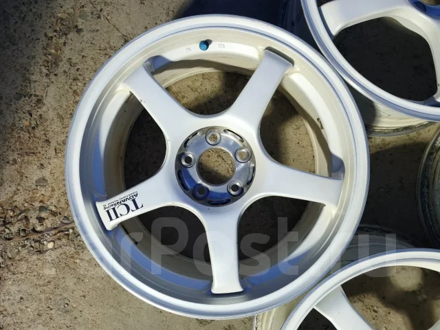 Advan Racing TCIII. 7.5x17", 5x100, ET48 ����