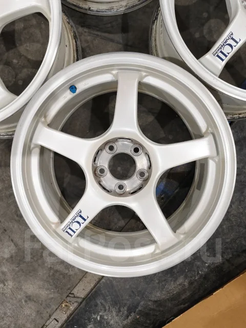 Advan Racing TCIII. 7.5x17", 5x100, ET48 ����