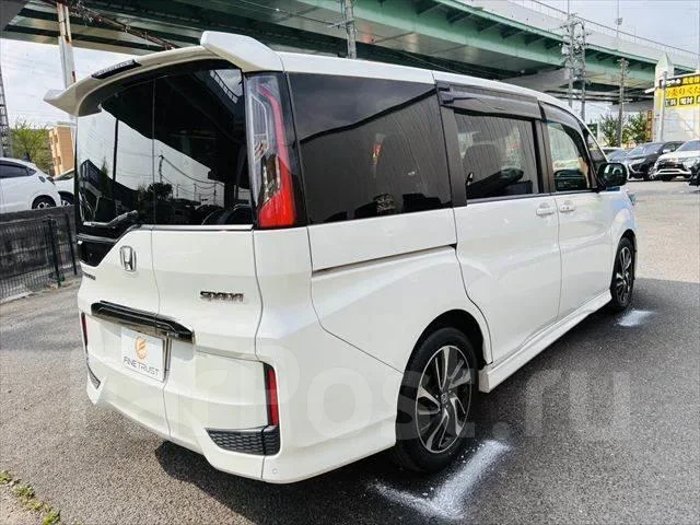 Honda Stepwgn. ��������, ��������, 1.5 (150��.�.), ������, 45 300����. ��, �/�. ��� ����� �� ������������ ����