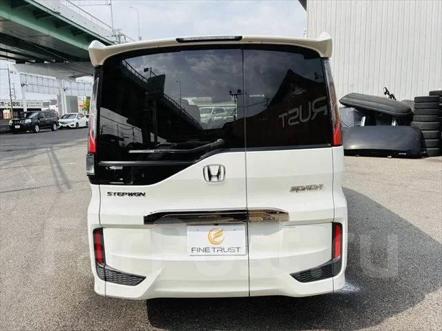 Honda Stepwgn. ��������, ��������, 1.5 (150��.�.), ������, 45 300����. ��, �/�. ��� ����� �� ������������ ����