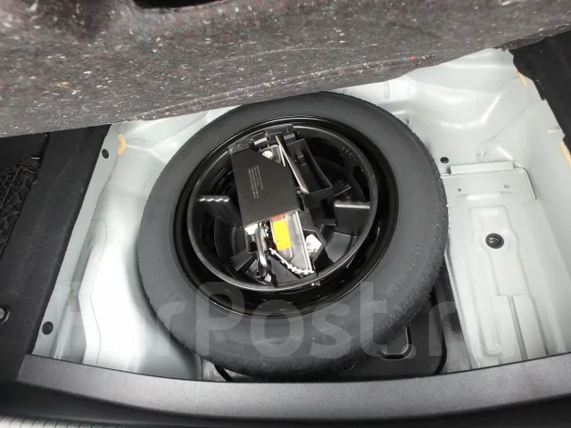 Mercedes-Benz E-Class. WDD212047, M271DE18AL ����
